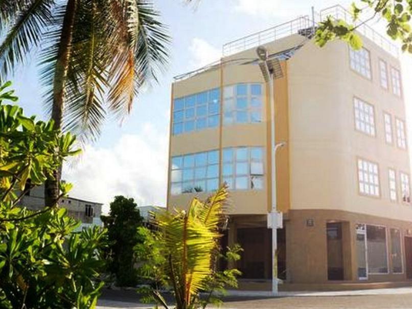 Visit Beach Inn Hulhumale Bagian luar foto
